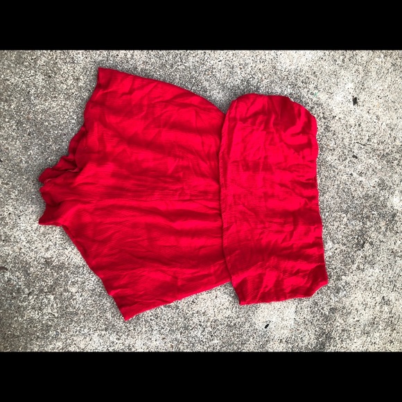 Red strapless romper - Picture 2 of 4
